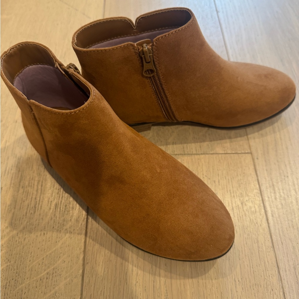 Girls' Opal Zipper Booties Cognac - Cat & Jack. Never worn! Size 4